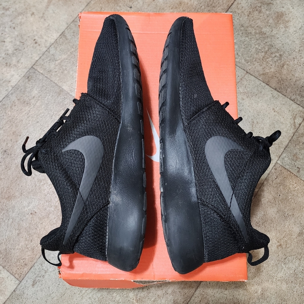 Nike Roches - Picture 3 of 7